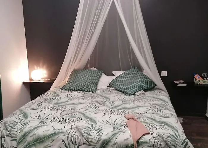 Location De Charme Vakantiehuis Castillonnès